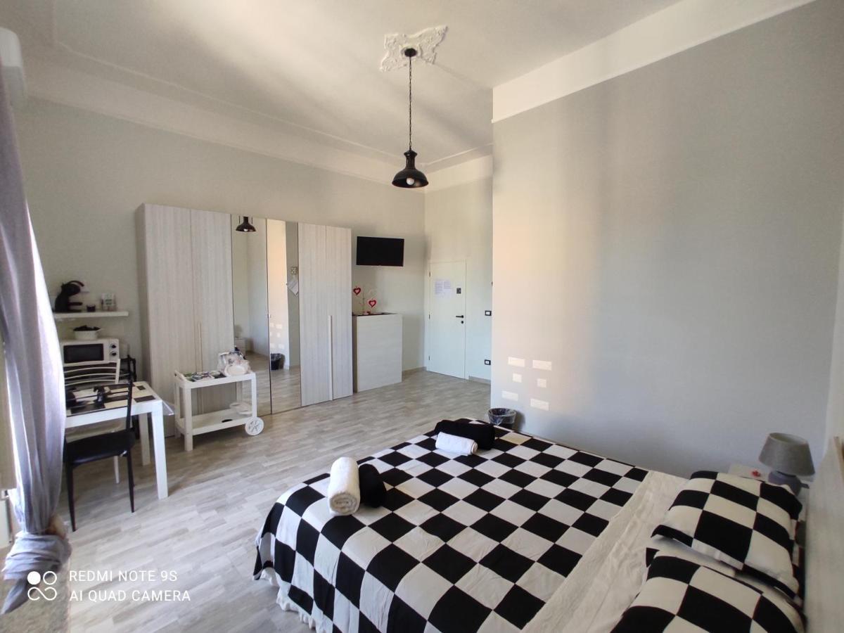 Scacco Matto Holiday House Таранто Екстер'єр фото